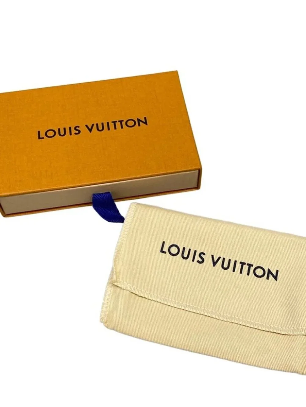 LOUIS VUITTON Multicles Optic White Taigarama RFID : confirmed